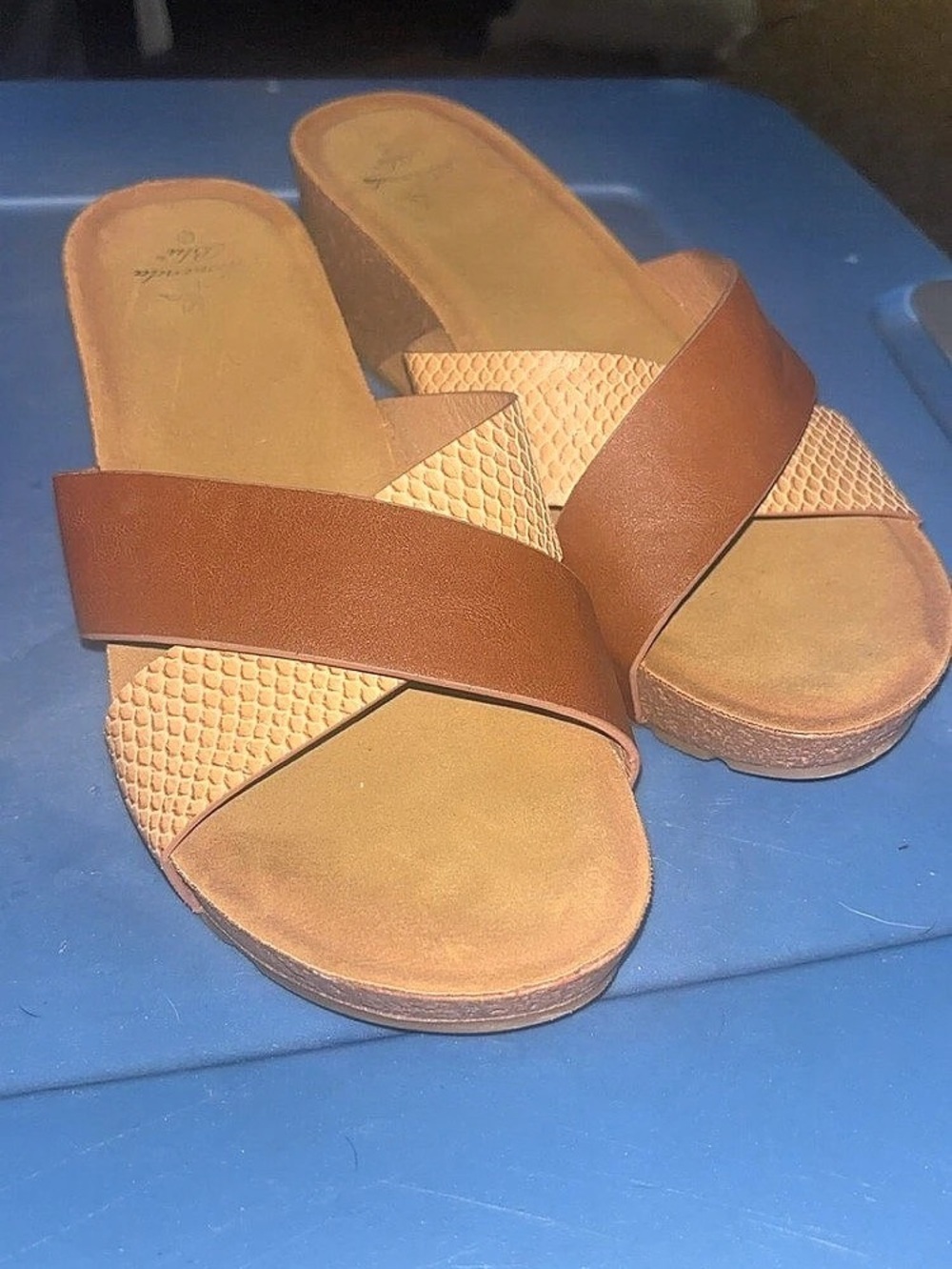Amanda Blu Brown Wedge Sandals Women’s 10